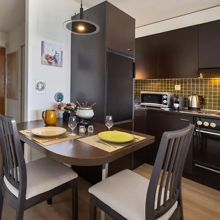 Jeanne D'arc Apt- A-8 By Interhome شقة