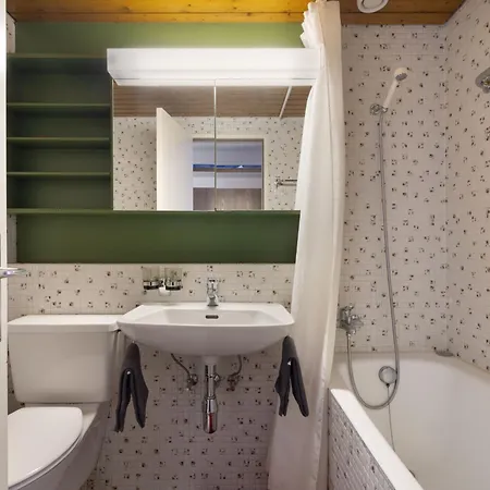 Jeanne D'arc Apt- A-8 By Interhome *