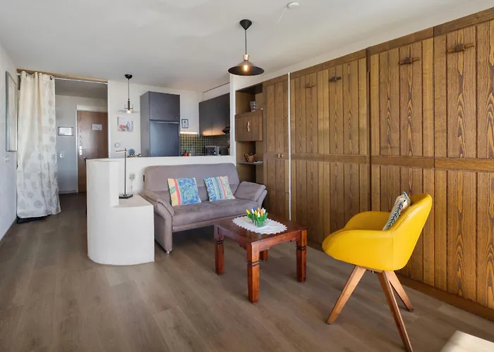 Lägenhet Jeanne D'arc Apt- A-8 By Interhome *